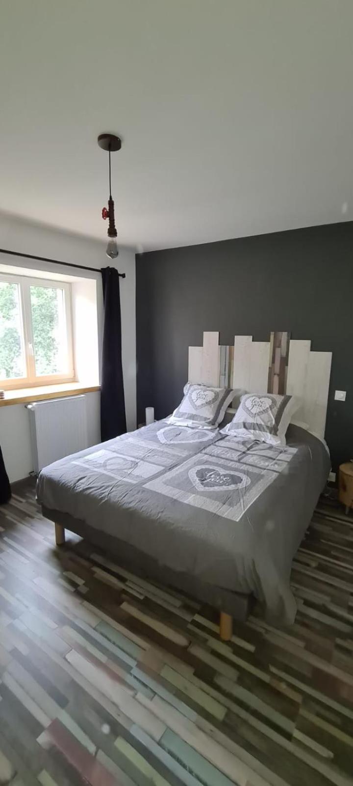 Chez Perlette Bed & Breakfast Merle-Leignec Ngoại thất bức ảnh